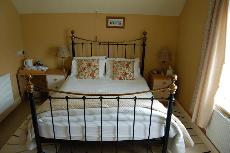 Superior Double Room image 3