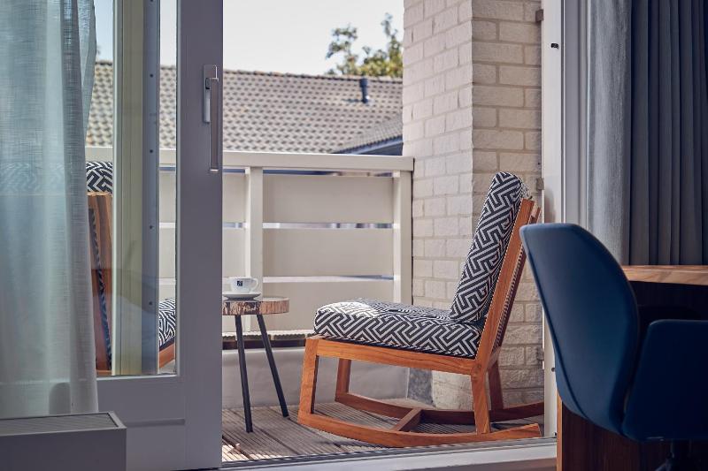 Comfort Double Room with Pool View image 2
