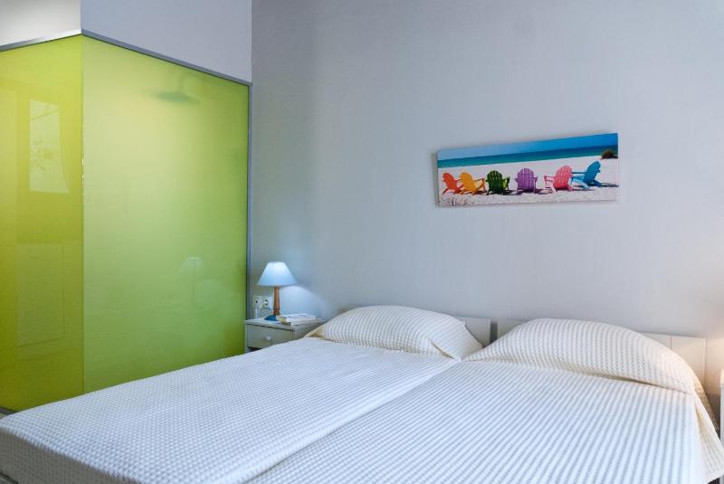 Studio with Partial Sea View image 2