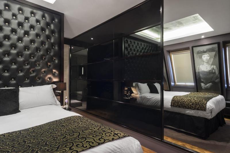 Executive Double Room image 4