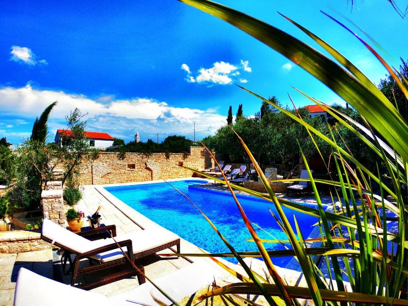 Villa Kos Murter Apartments - image 1