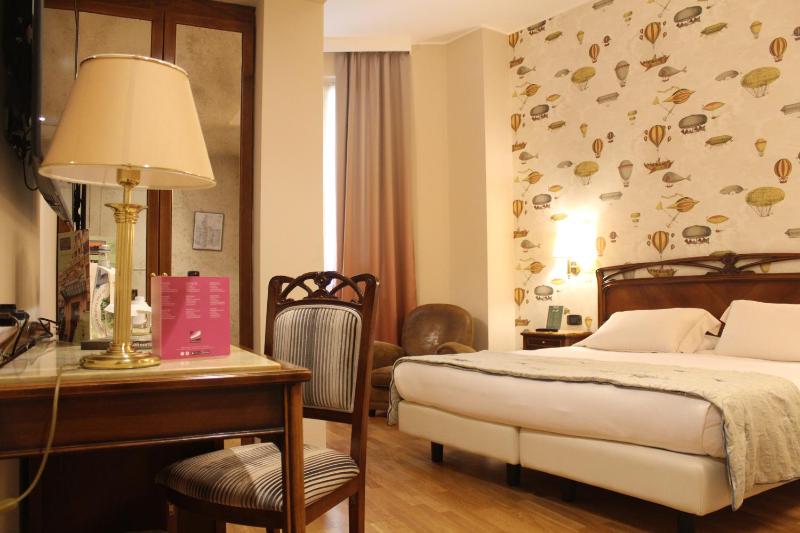 Hotel Continental Genova - image 8