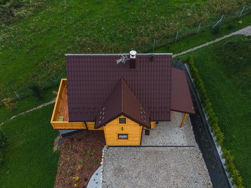 Three-Bedroom House image 2