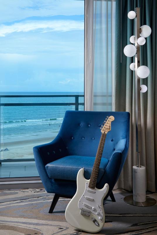 King Room with Sea View image 4