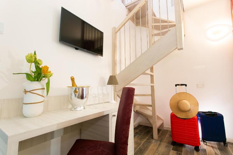 Family Suite with Balcony image 4