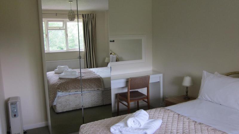Two-Bedroom House image 3