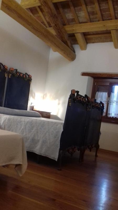 Deluxe Double Room with Extra Bed image 3