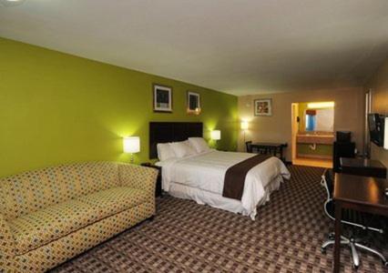 King Room - Non-Smoking image 2
