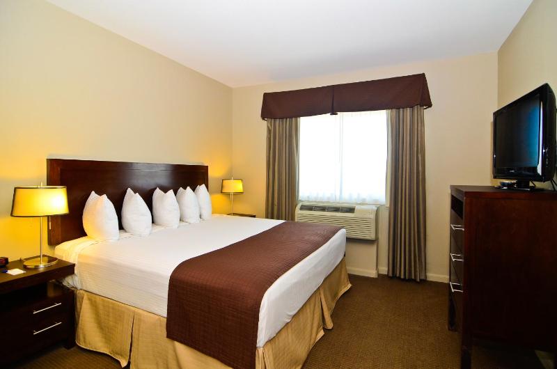 King Room - Non-Smoking image 4