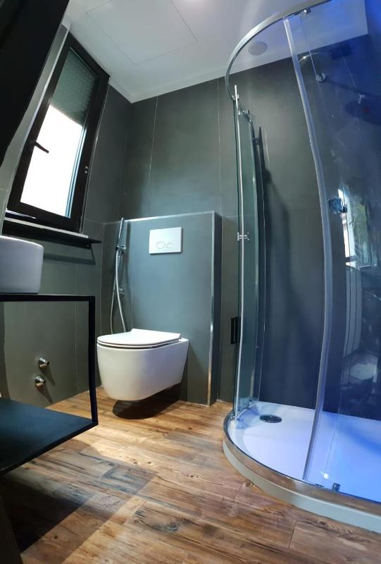 Single Room image 1