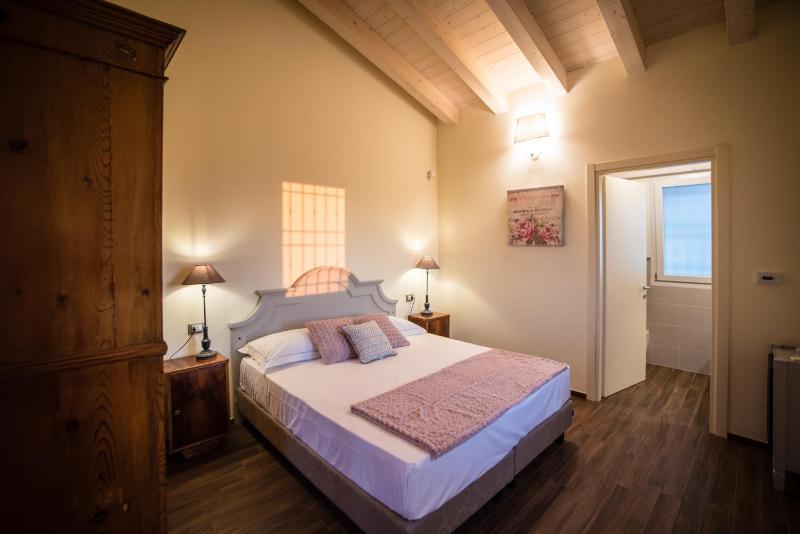 Deluxe Double or Twin Room image 1