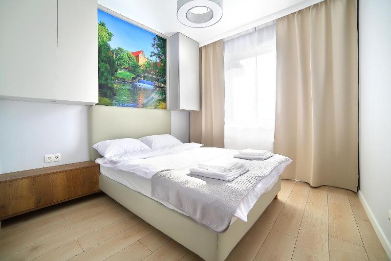 One-Bedroom Apartment image 4