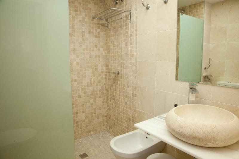 Double or Twin Room image 3