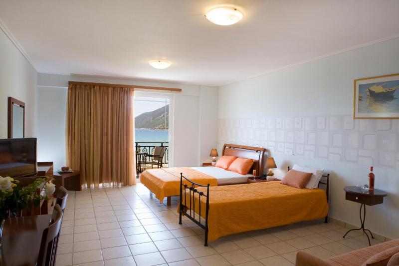 Junior Suite (4 Adults) image 4