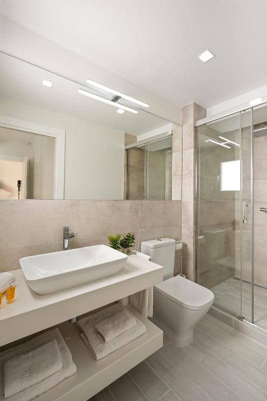 Superior Apartment image 3