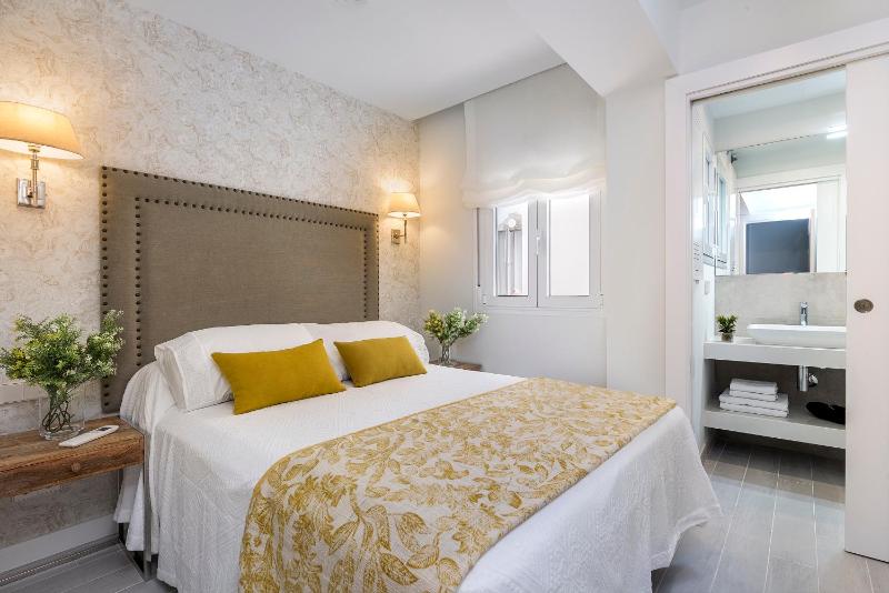 Superior Apartment image 4