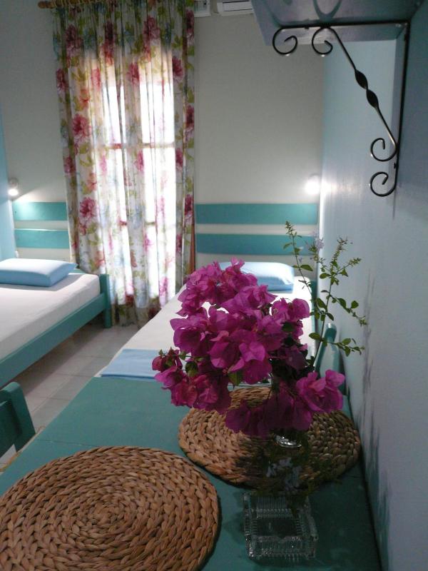 Twin Room with Balcony image 2