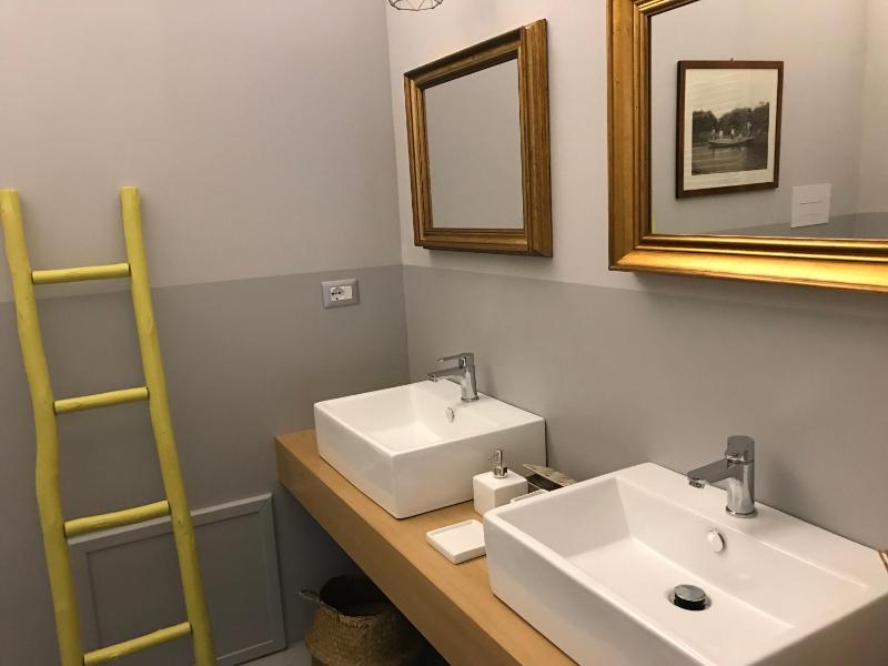 Triple Room with Bathroom image 3