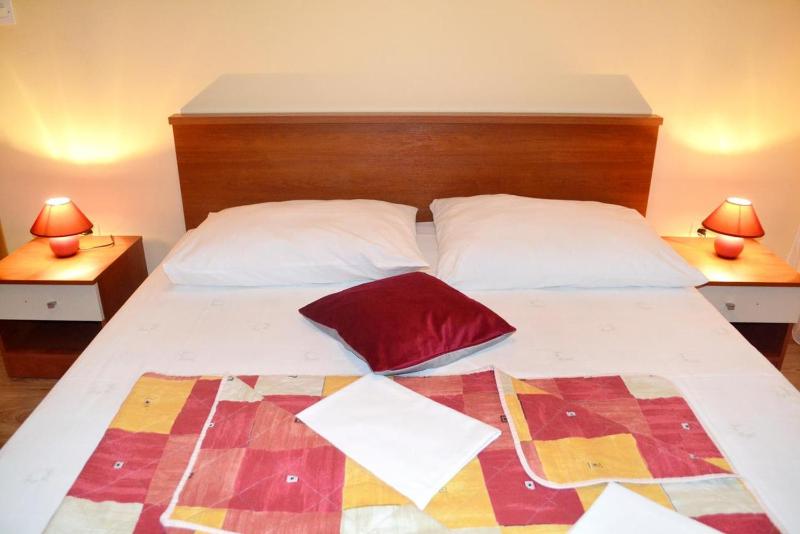 Two-Bedroom Apartment with Terrace image 2