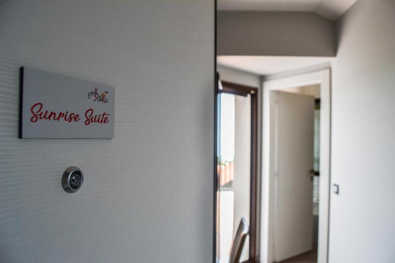 Double or Twin Room with Sea View image 2