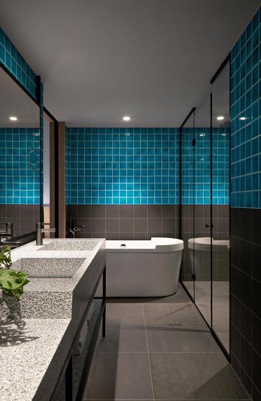 Executive Suite image 3