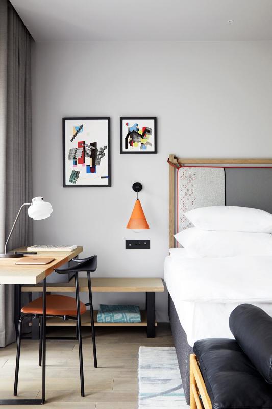 Deluxe Double Room image 4