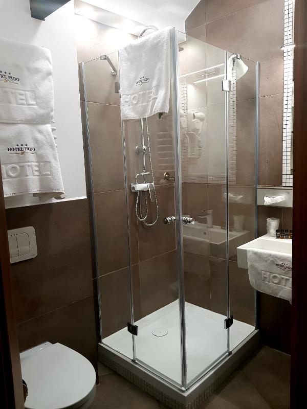 Superior Double Room image 2