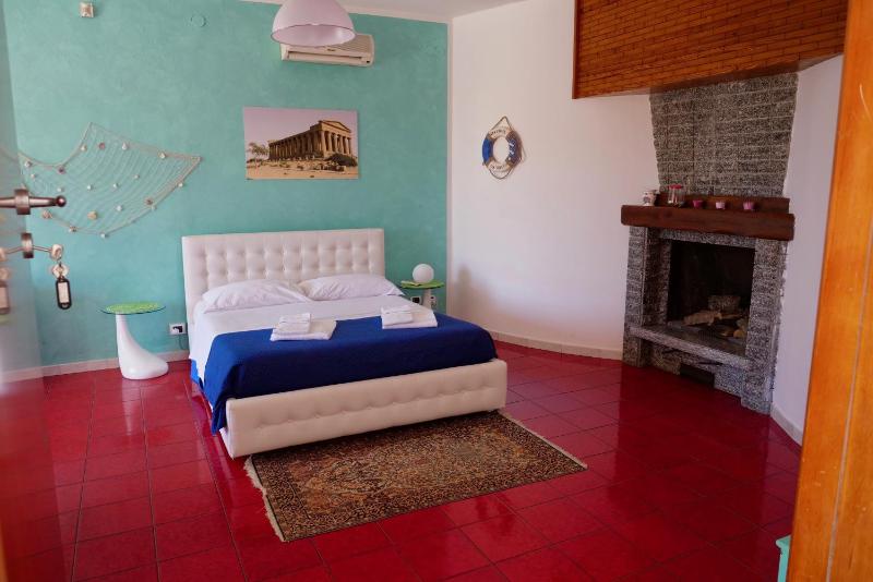 Deluxe Double Room image 1
