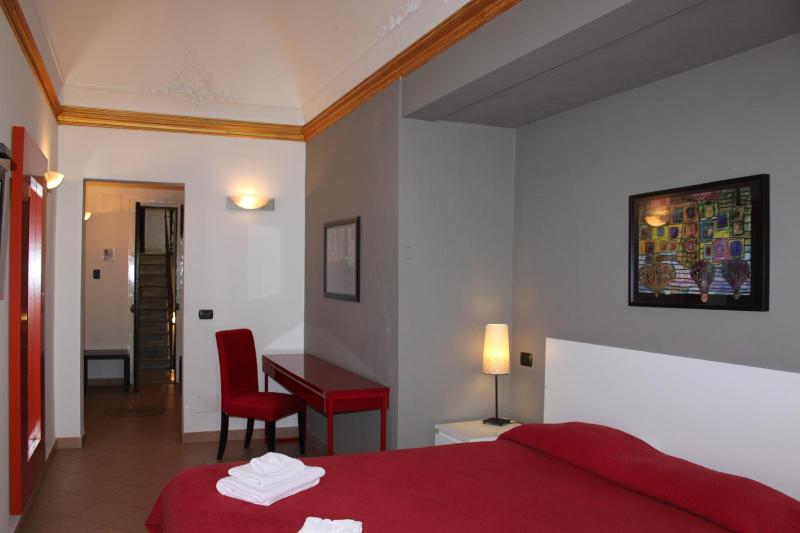 Double Room image 2