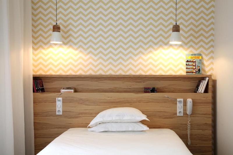 Standard Single Room image 1