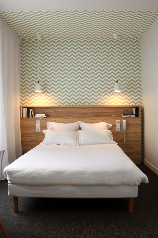 Standard Double Room image 2