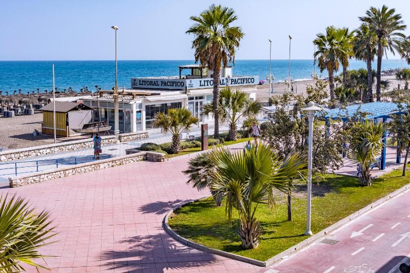 Pacifico Beach Apartment in Malaga by Solaga Holiday Homes - image 10