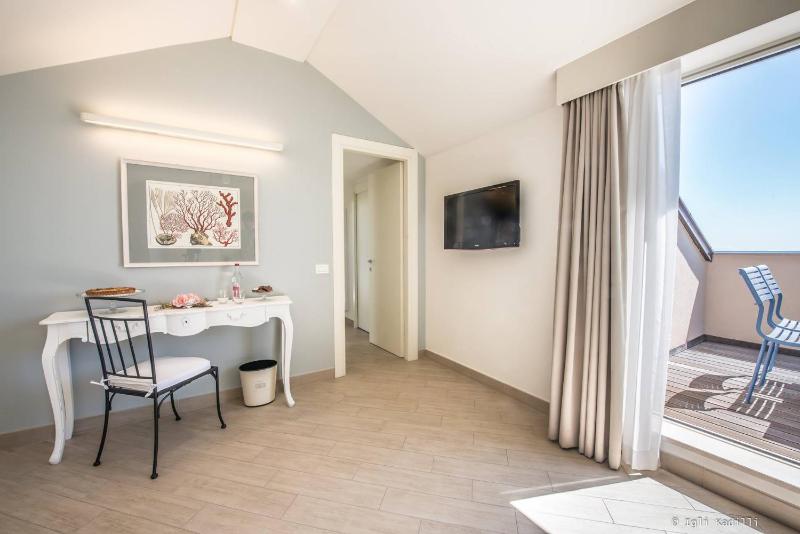 Hotel San Pietro Palace - image 44