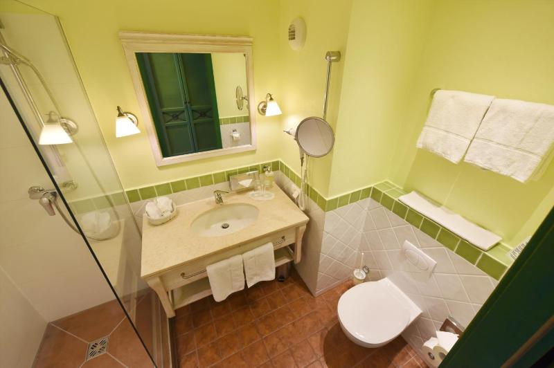 Comfort Room image 2