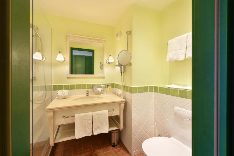 Comfort Room image 3