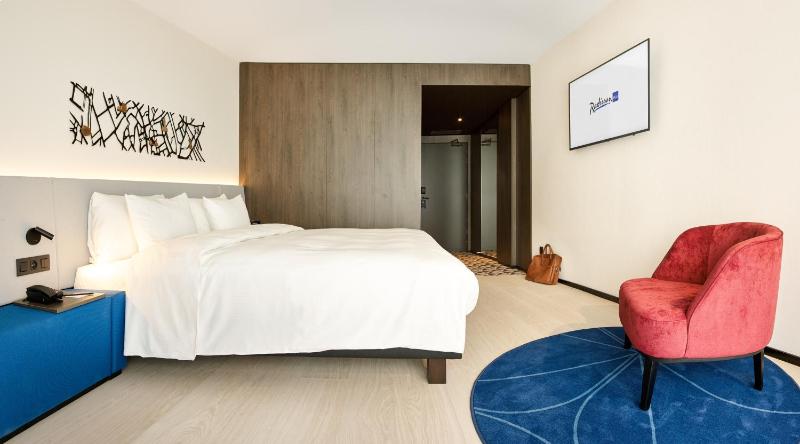 Standard Room image 4