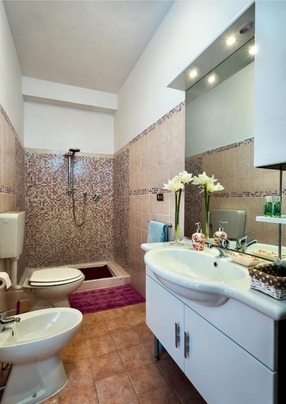 Double Room image 2