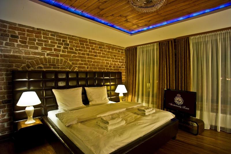 Apartamenty Chleb i Wino Strumykowa - image 23