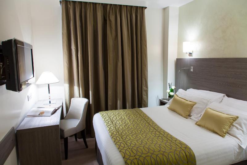 Best Western Plus Hotel Carlton - image 5