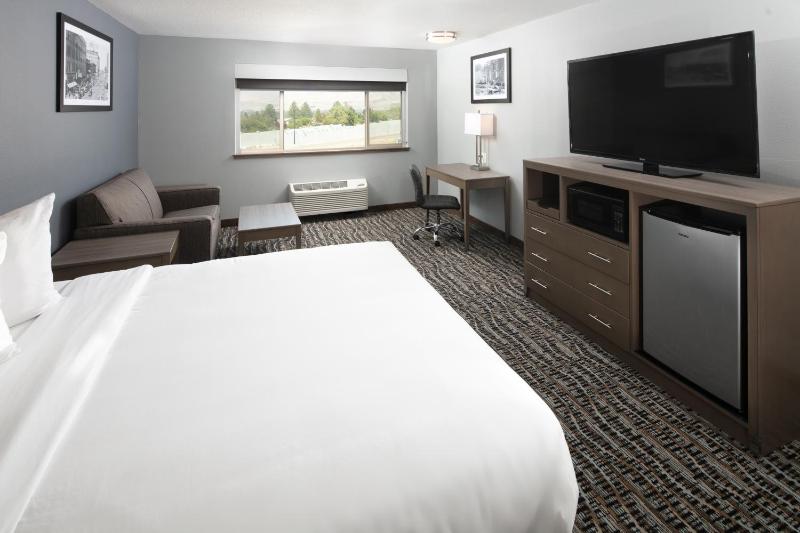 King Room - Non-Smoking image 2