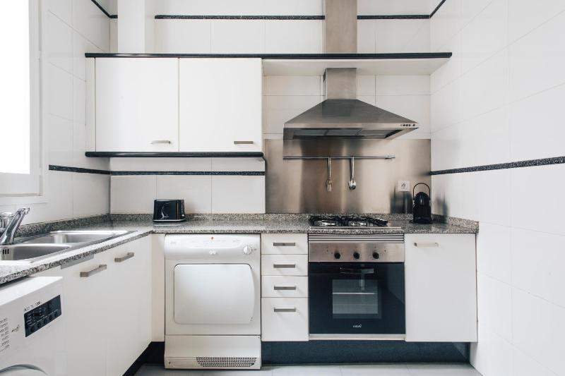 Barcelona Apartment Val - image 15
