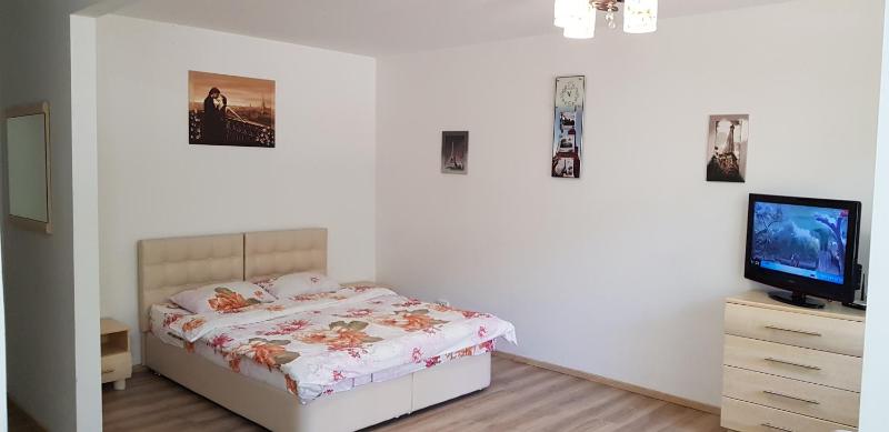 Apartment image 3