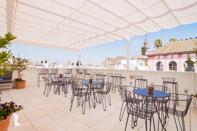 Halo Boutique Hotel - image 12