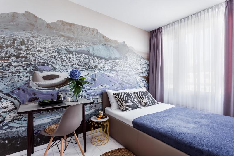 VISIONAPARTMENTS Frankfurt - Air Conditioning & Self Check-in - image 9