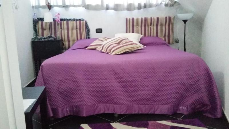 Small Double Room image 1