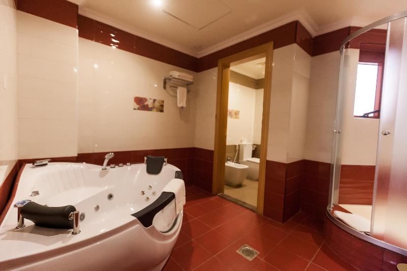 Presidential Suite image 1