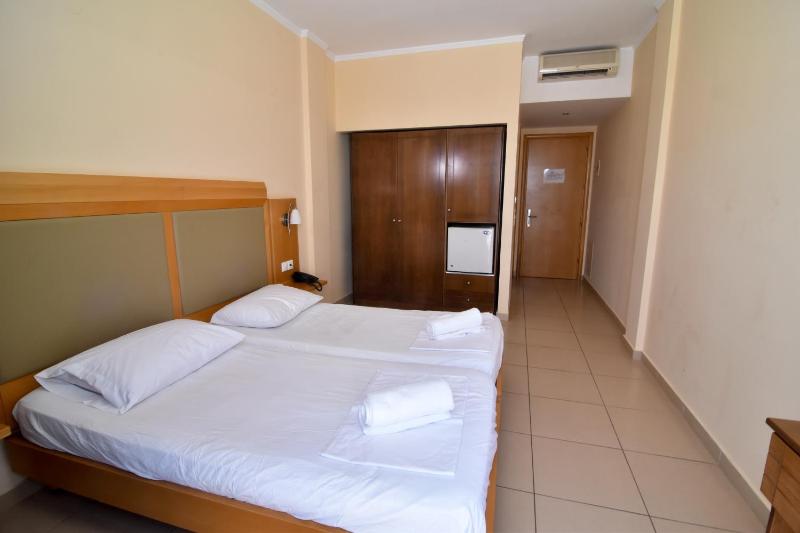 Special Offer - Double or Twin Room image 3