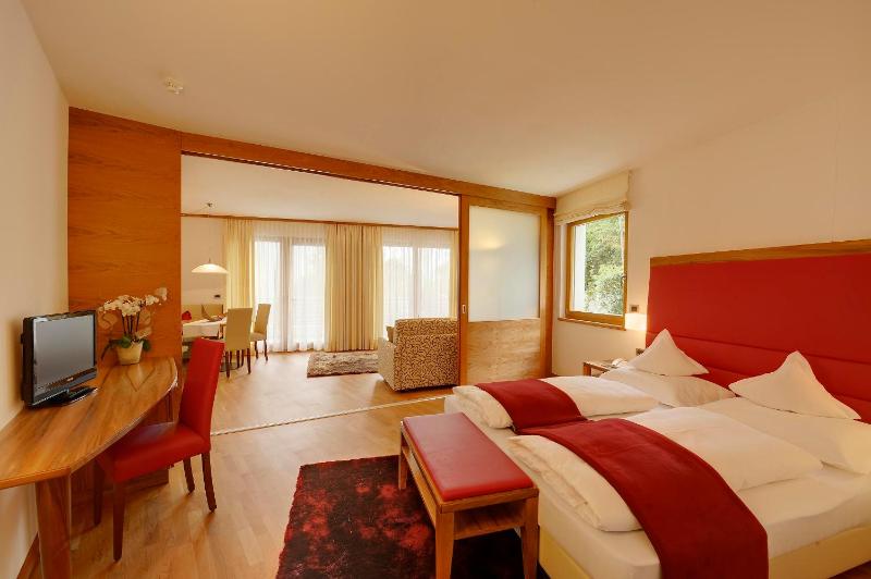 Studio Apartment image 3