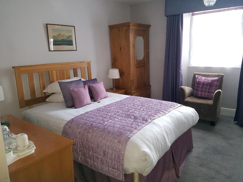 Double Room with Private Bathroom image 1