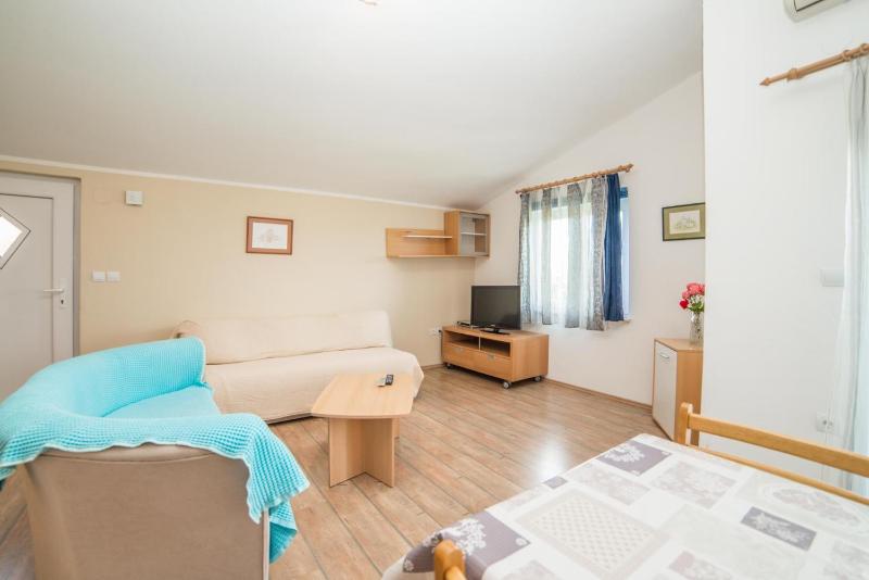 Apartments Đurđa - image 7